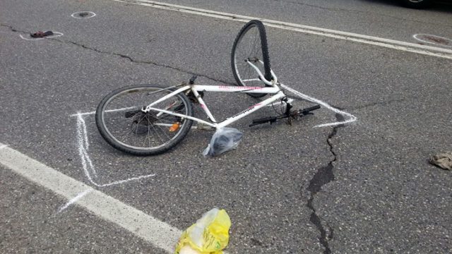 NDODH NË TIRANË/ 65 vjeçari ngre “peshë” Policinë: Më gjeni biçikletën…