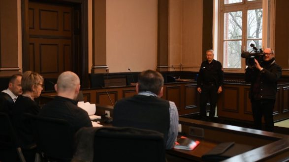 Seria e vrasjeve/ EKZEKUTOI ish-oficerin në sy të vajzës në shkollë, tani shqiptari…