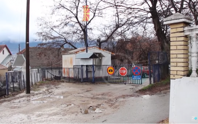 Burgu i Manastirit si i Guantanamos! Torturohen tre të burgosur shqiptarë, futen në grevë urie (VIDEO)