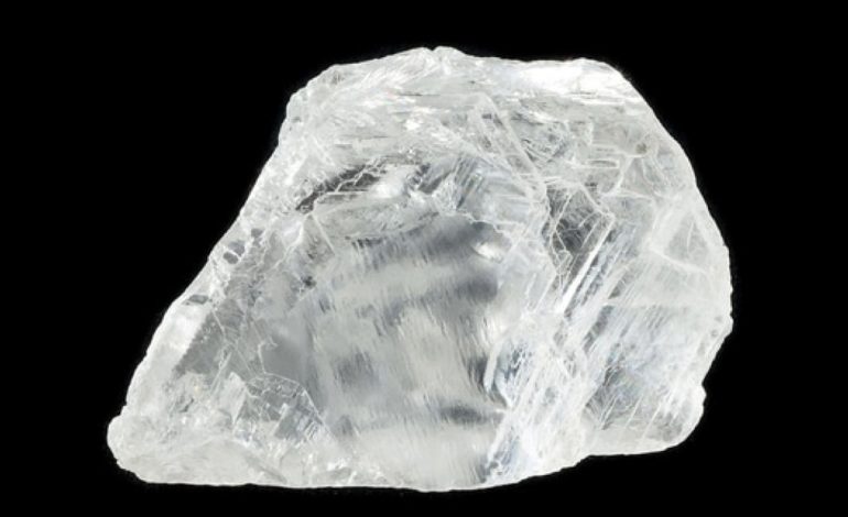 Zbulohet një diamant, që fsheh një nga sekretet më të thella dhe më të vjetra të Tokës (FOTO)