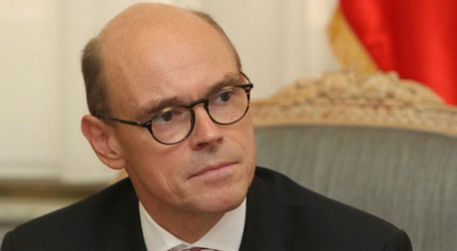 Ambasadori norvegjez mesazh serbëve: Përballuni me realitetin, Kosova është e pavarur
