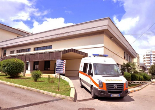Frikë nga hakmarrja në Durrës, gjyshi i djalit që theri Anxhelon mesazh familjes së adoleshentit: Arkivoli na mungon…