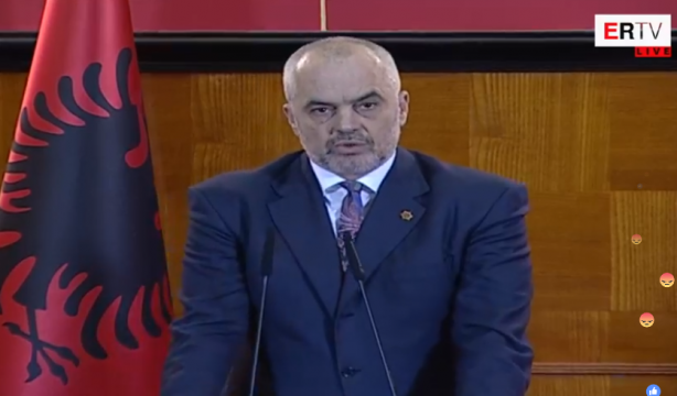 Rama PARALAJMËRON: 2018-ta do të jetë viti më i zi për zyrtarët dhe bandat me kostume