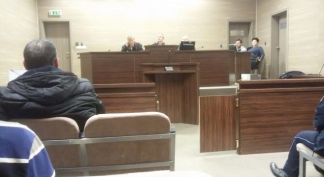 Gruaja e martuar me ish- policin rrëfen tmerrin: Jeta me të, si në filmat horror, gjithmonë…