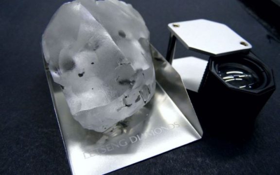 Ja shifra marramendëse që u shit super diamanti 910 karatësh