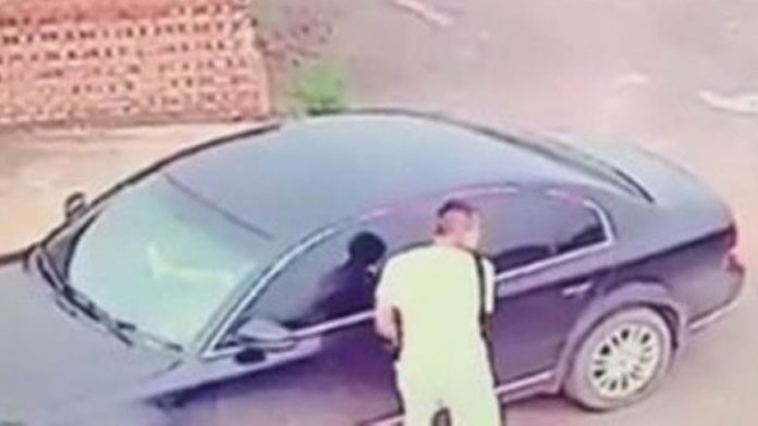 Vjedh automjetin në Sarandë, arrestohet 24 vjeçari/ Ja akuzat që rëndojnë mbi të (EMRI)