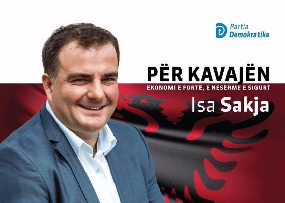 SKANDALI/ Edhe nënkryetar edhe avokat… dorëhiqet numri dy i Bashkisë Kavajë (DETAJET)