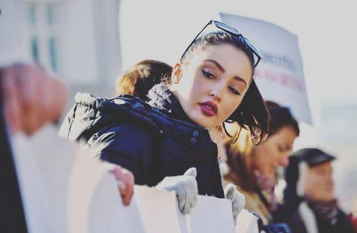 Studentja shqiptare rrëfen ngacmimet seksuale nga profesori