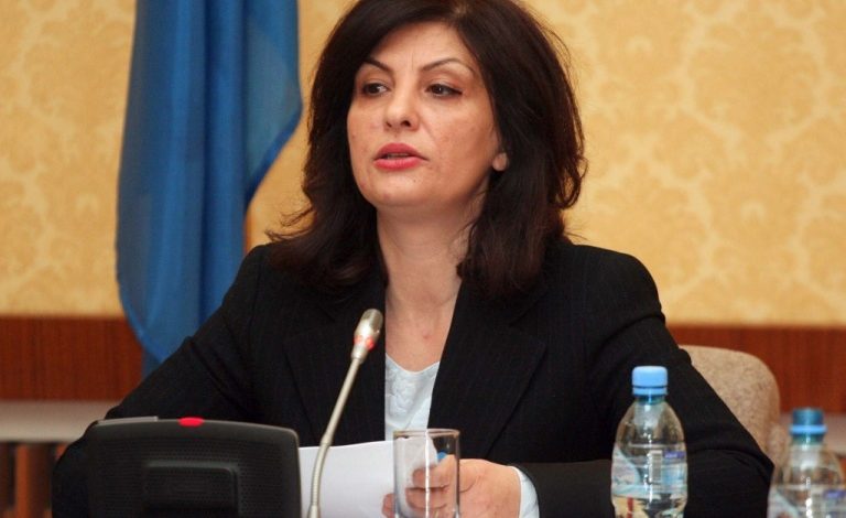 Jozefina Topalli padit Kuvendin/ Kërkon pagat e bojkotit në 2014 dhe 2017