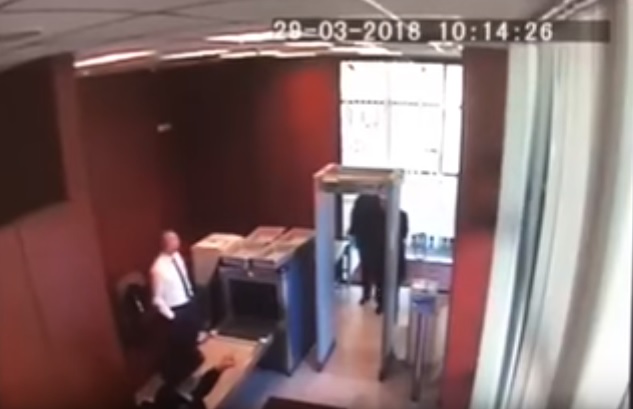 Video/ Shikoni momentin e largimit të gylenistëve nga Kosova