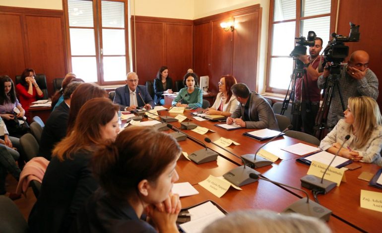 NDRYSHON LIGJI/ Shtëpi falas për LGBT, ja rastet kur përfitojnë strehim