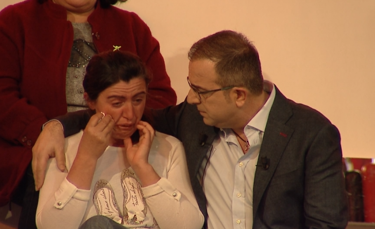 DRAMA E NJË NËNE/ Lind vajzë dhe e birëson, gjyshërit kërkojnë mbesën: Nuk njohim as…