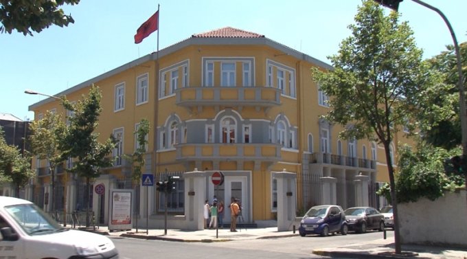 Arrestimi i pronarit të ‘Kristal’/ Reagon MAS: S’kemi regjistruar diploma të falsifikuara