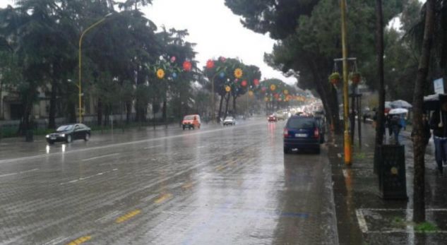 MOTI/ E mërkurë 18 prill 2018: Jo vetëm SHI! Nesër temperaturat do të… (FOTO)