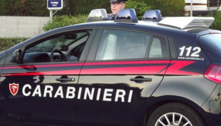 IKU PËR TË VIZITUAR FAMILJARËT E PËRFUNDOI NË BURG/ 38-vjeçari SHQIPTAR që falsifikoi edhe…