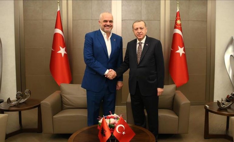 Rama vizitë në Stamboll/ Pritet në presidencë nga Erdogan
