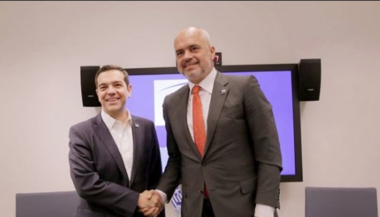 BISEDIMET ME GREQINË/ Tsipras anulon vizitën, Kotzias me urgjencë në Tiranë