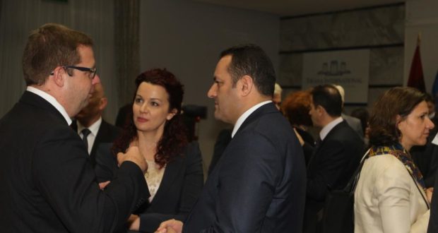 LAJMI I FUNDIT/ Adriatik Llalla rikthehet me URGJENCE nga Gjermania në Shqipëri. I shqetësuar për Rovena Gashin