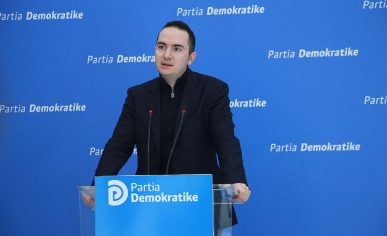 Salianji zbulon skemën/ Si e GRABITI tokën në Dhërmi Alket Hyseni. Rama i dha mikut të tij, Papulit….
