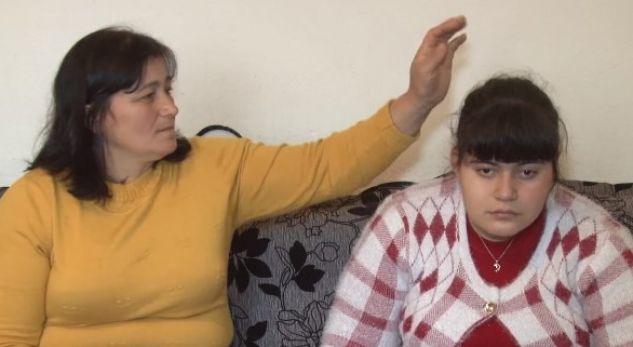 E TRISHTË/ Burri e rrihte, i përvetësoi kempin e vajzës dhe tani nuk i jep divorcin (VIDEO)