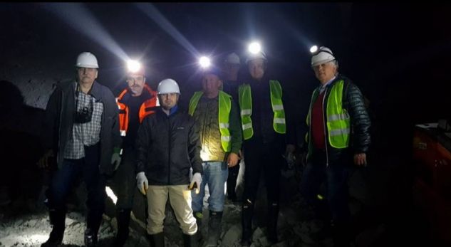 E BUJSHME/ Shqiptari zbulon masivin e KROMIT në Tropojë. Pretendon se është… rezerva më e madhe NE BOTE