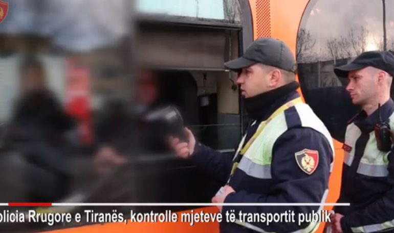 VIDEO/ “Shoferët e urbanëve të dehur në timon”, pas aksionit të policisë u kapën…