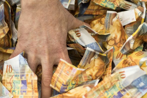 “NJE MAL ME BORXHE”, shqiptarin me 3 fëmijë e dëbojnë nga Zvicra pas 30 vitesh