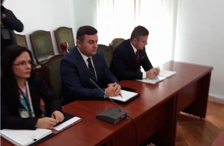 “INFLUENCAT RUSE”/ Kreu i SHISH 3 orë tek Komisioni i Sigurisë, ja për çfarë u pyet Helidon Bendo