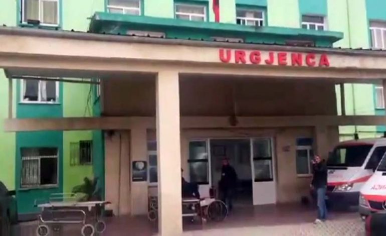 TRAGJIKE NË FIER/ I riu VETËVARET në banesë, një tjetër 17-vjeçare VETËPLAGOSET me armë gjahu