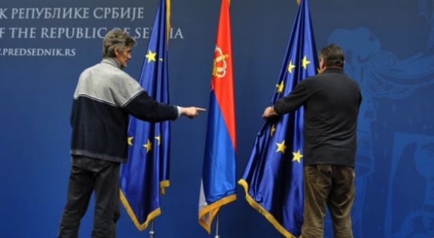 Largimi i Listës Serbe çon në këmbë BE-në, një përfaqësues i lartë vizitë urgjente në Serbi