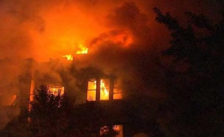 VIDEO/ Për pak tragjedi në Lezhë, bombola merr flakë, djeg pjesën më të madhe të shtëpisë