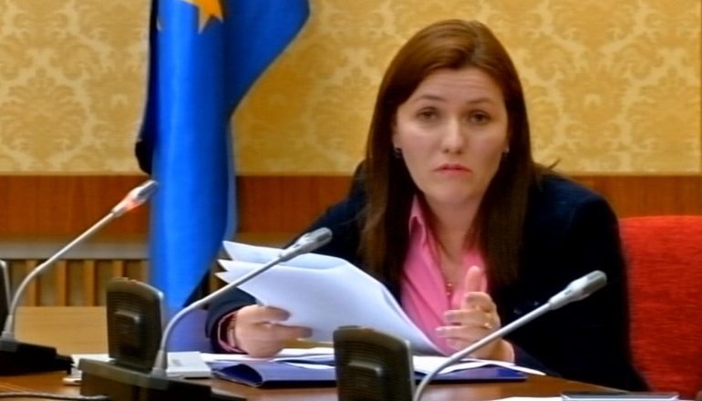 “Dosja Tahiri”/ Ermonela Felaj: Të dëshmojnë Berisha, Basha, Balili, Arbër Çekaj/ LISTA