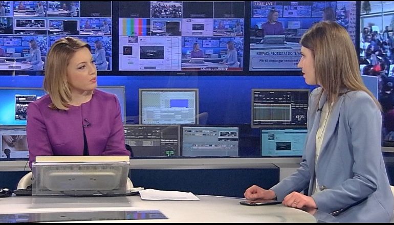 Aksioni opozitar, deputetja e LSI: Bllokojmë Kryeministrinë dhe zyrat e ministrave