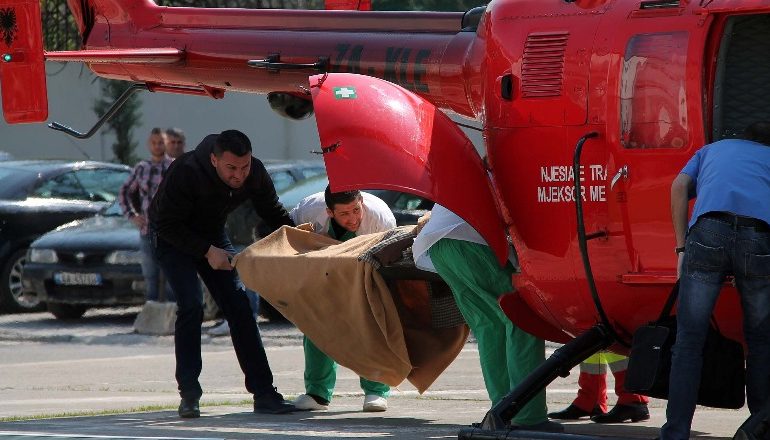 RRAHËN RËNDË 30-VJEÇARIN NË DIBËR/ Detajet: Niset me URGJENCË për Tiranë. Policia DYSHON se ka patur…