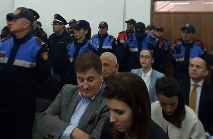 EKSKLUZIVE/ Arrestimi i 23 protestuesve flet deputetja Floida Kërpaçi: Janë viktima të një pushteti autoritar që….