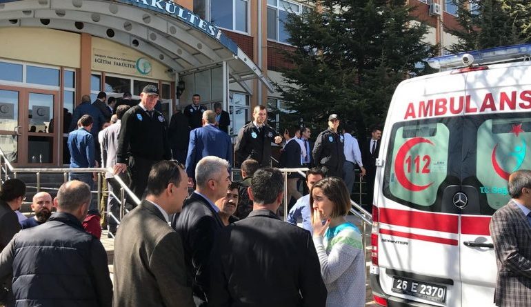 TURQI/ 4 të vdekur nga të shtënat me armë në Universitet