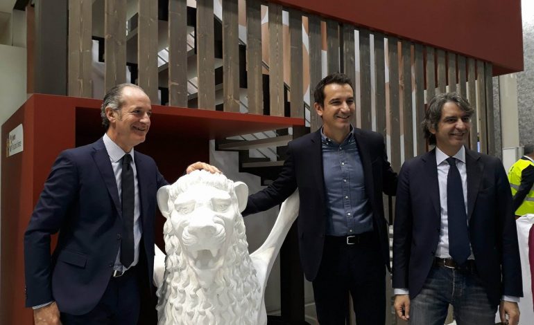 Njihuni me politikanin italian që I SHPËTOI JETËN një shqiptari duke… (DETAJET)