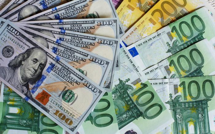Ç’po ndodh me valulën? Pas euros, edhe dollari. Kap nivelet më të ulëta të pesë viteve