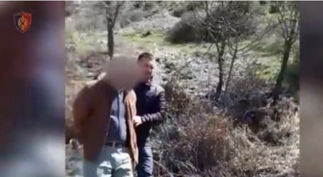 Sherret për pronën “I HANË KOKËN” ish-kryeplakut/ Autori pas debatit i shkon në shtëpi dhe… (VIDEO)