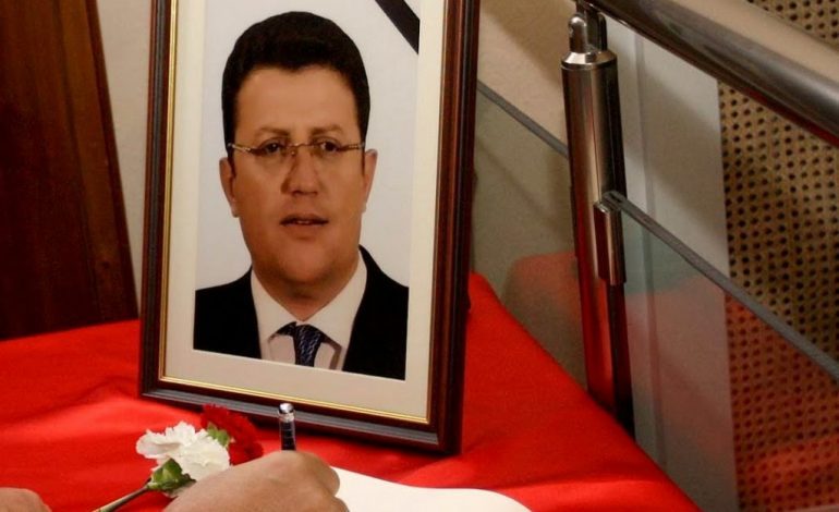 MESAZHI/ Gazetari kujton Olldashin: Sa herë hyj në Tunelin e Krrabës…
