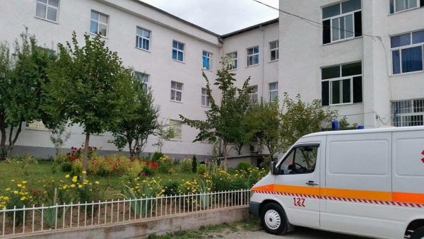 Vajza në gjendje të RËNDË, familjarët marrin lajmin tronditës në spital: Nuk mundi të…