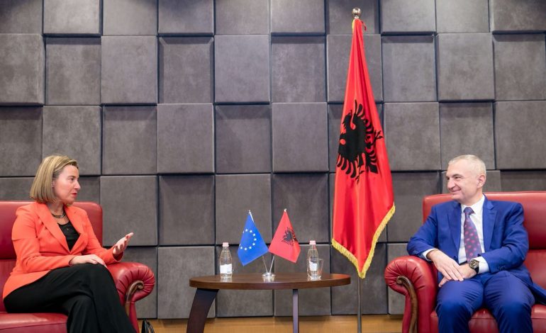 PAS TAKIMIT ME MOGHERININ/ Presidenti Meta: Shqipëria e gatshme për vazhdimin e reformave (FOTO)