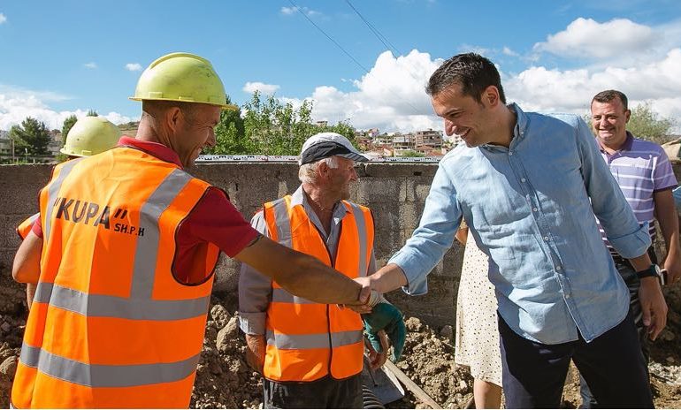 Investimet në Tiranë/ Veliaj: “Shqiponja” me mbikalim e nënkalim. Do ribëjmë segmentin Kombinat-Plepa