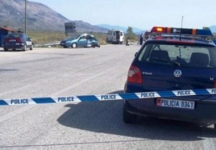 AKSIDENT NË FUSHË-KRUJË/ Përplasen dy makina, TRE të plagosur rëndë (EMRAT+FOTO)