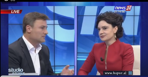 RAPORTI POZITIV/ Debati LIVE: Spiropali: Arritje reale. Alibeaj: Mëshirë, jo meritë!