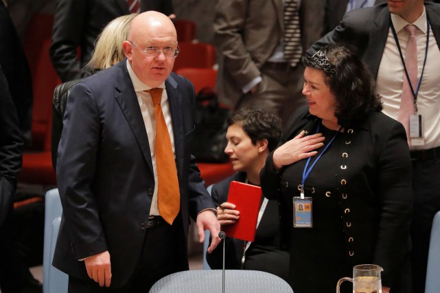 Lufta për çështjen “Skripal”, 2 ambasadorët replika të çuditshme, flasin për mace dhe lepuj