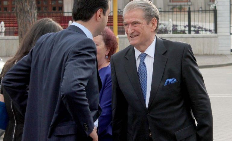 A duhet që Basha të japë dorëheqjen? Berisha: Po pyet një njeri i cili…