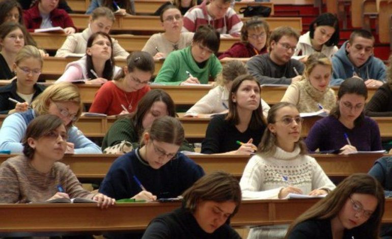 Shqipëria, me numrin më të lartë të studentëve që studiojnë jashtë kufijve të vendit