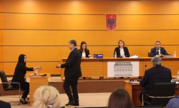 Gjyqtari Trezhnjeva bie në rrjetën e Vettingut/ Avokati: Do apelojmë vendimin, nuk u bë hetim i thelluar