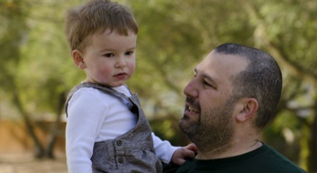 “Shiko se djali nuk të ngjan…”, babai përballet me të vërtetën shokuese pas mesazhit në Facebook